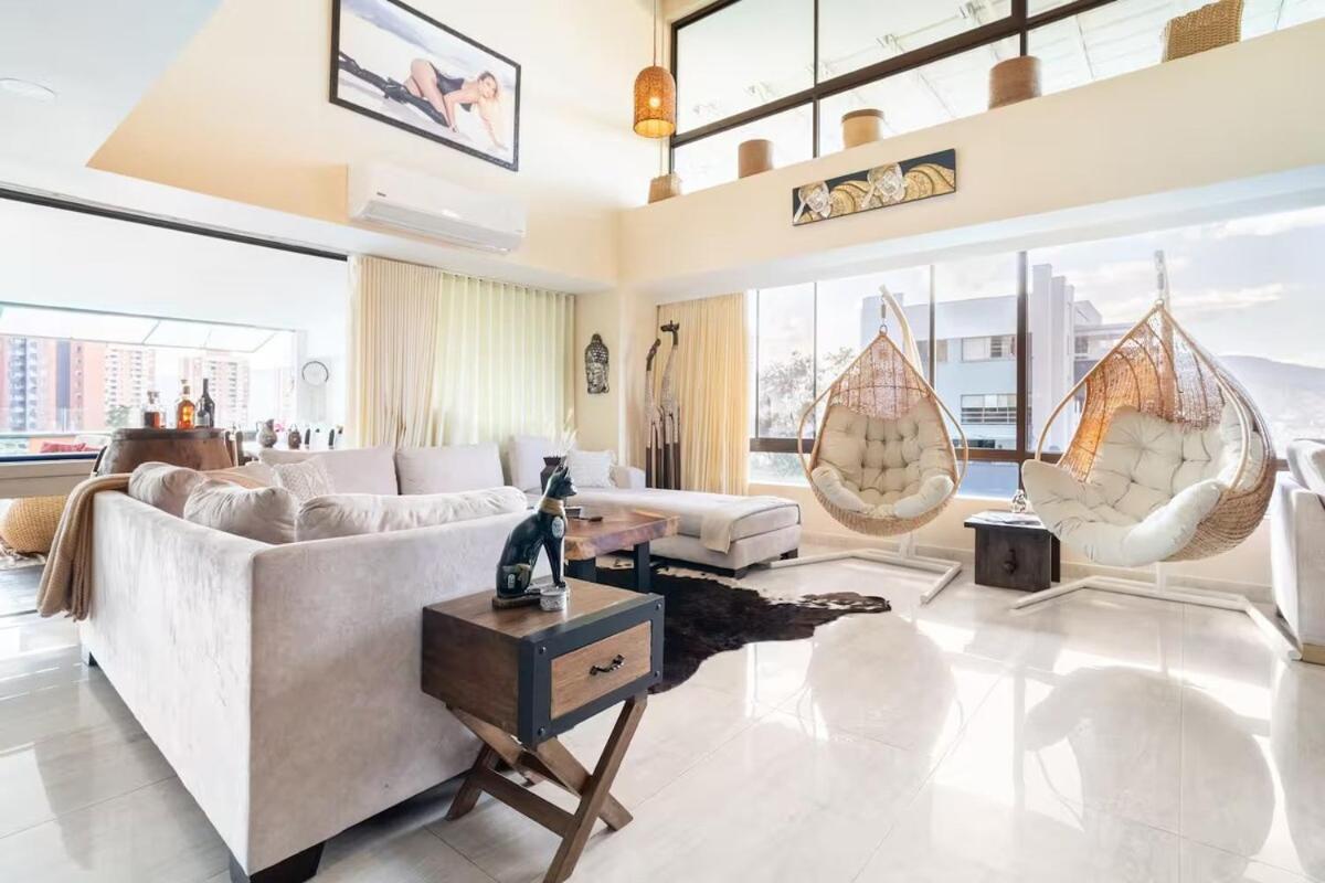 Apartamento Amazing Ph In Poblado 5bd & Heated Pool! *