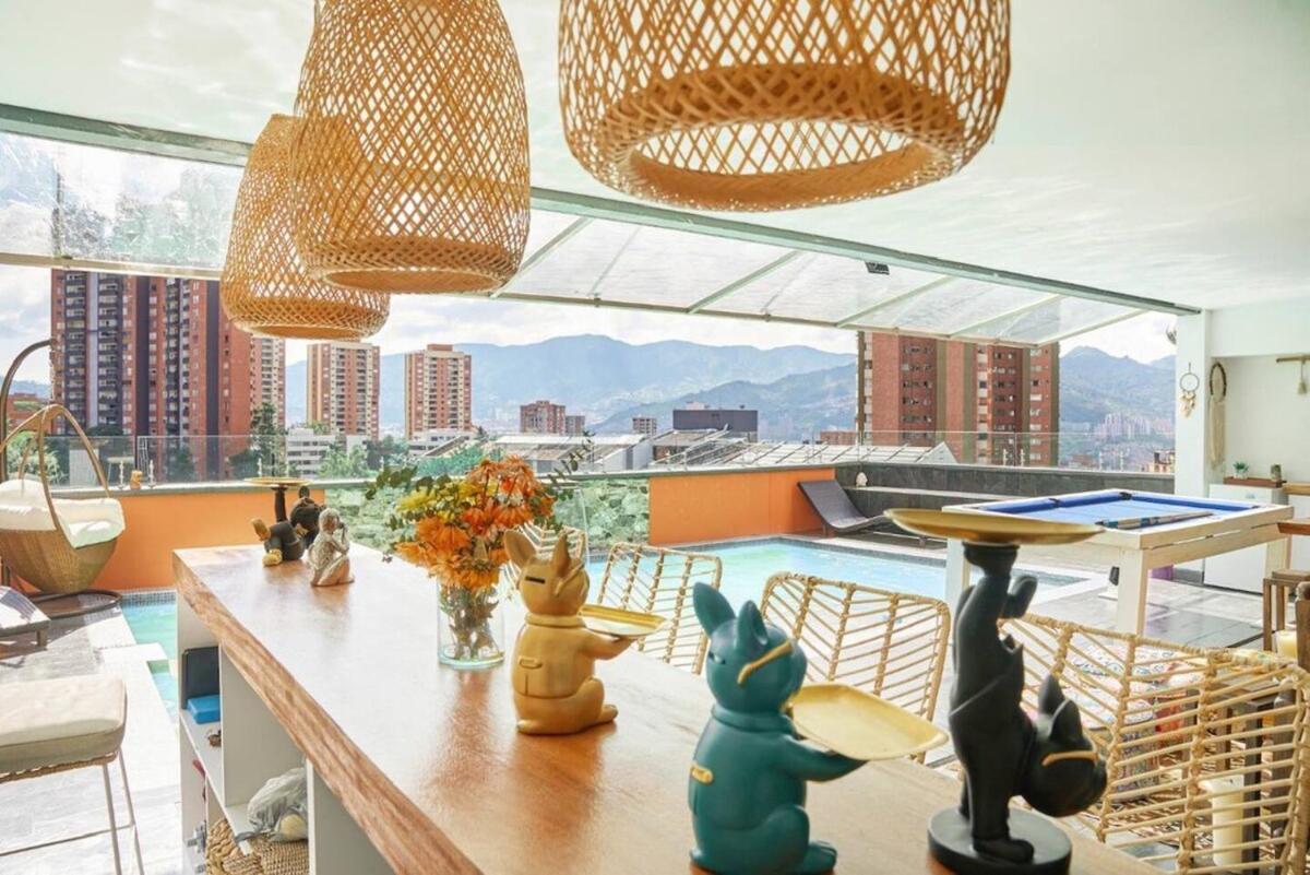 Amazing Ph In Poblado 5bd & Heated Pool! Apartamento Medellín
