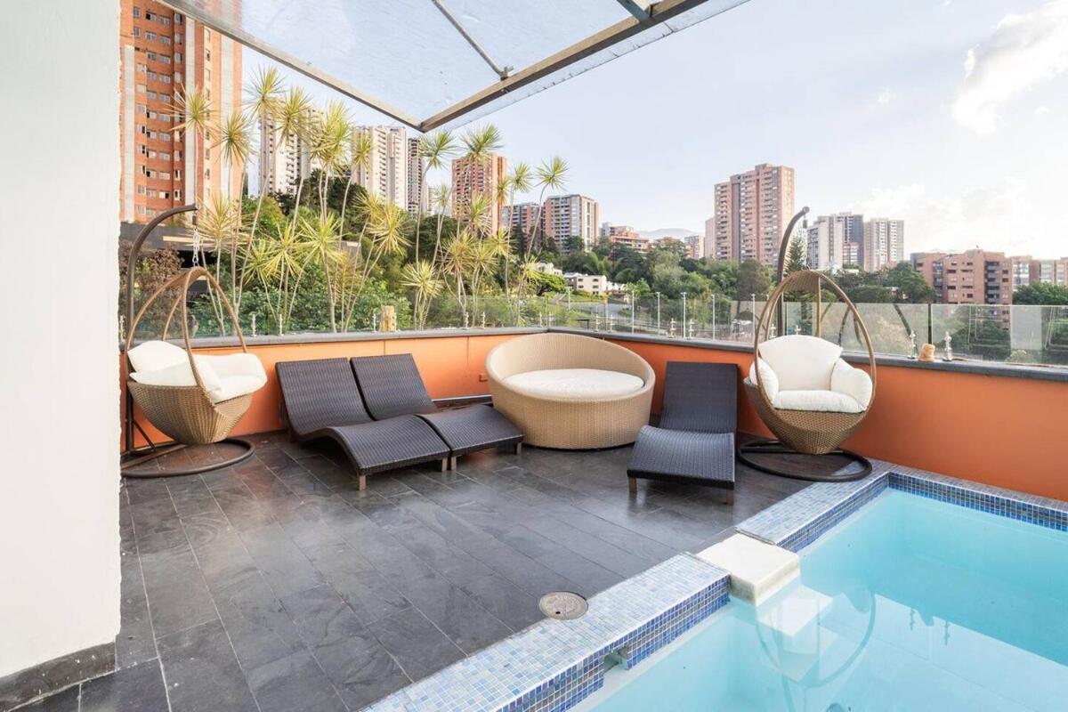 Apartamento Amazing Ph In Poblado 5bd & Heated Pool!