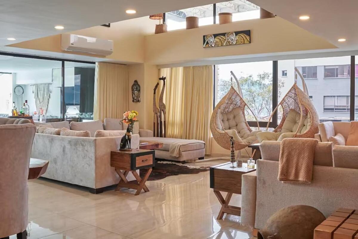 Amazing Ph In Poblado 5bd & Heated Pool! Medellín