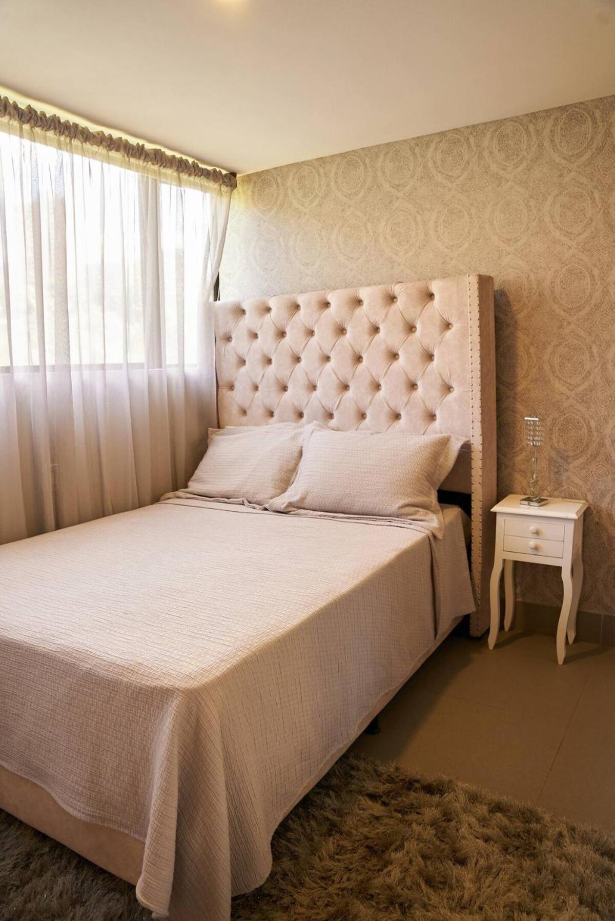 Apartamento Amazing Ph In Poblado 5bd & Heated Pool! *