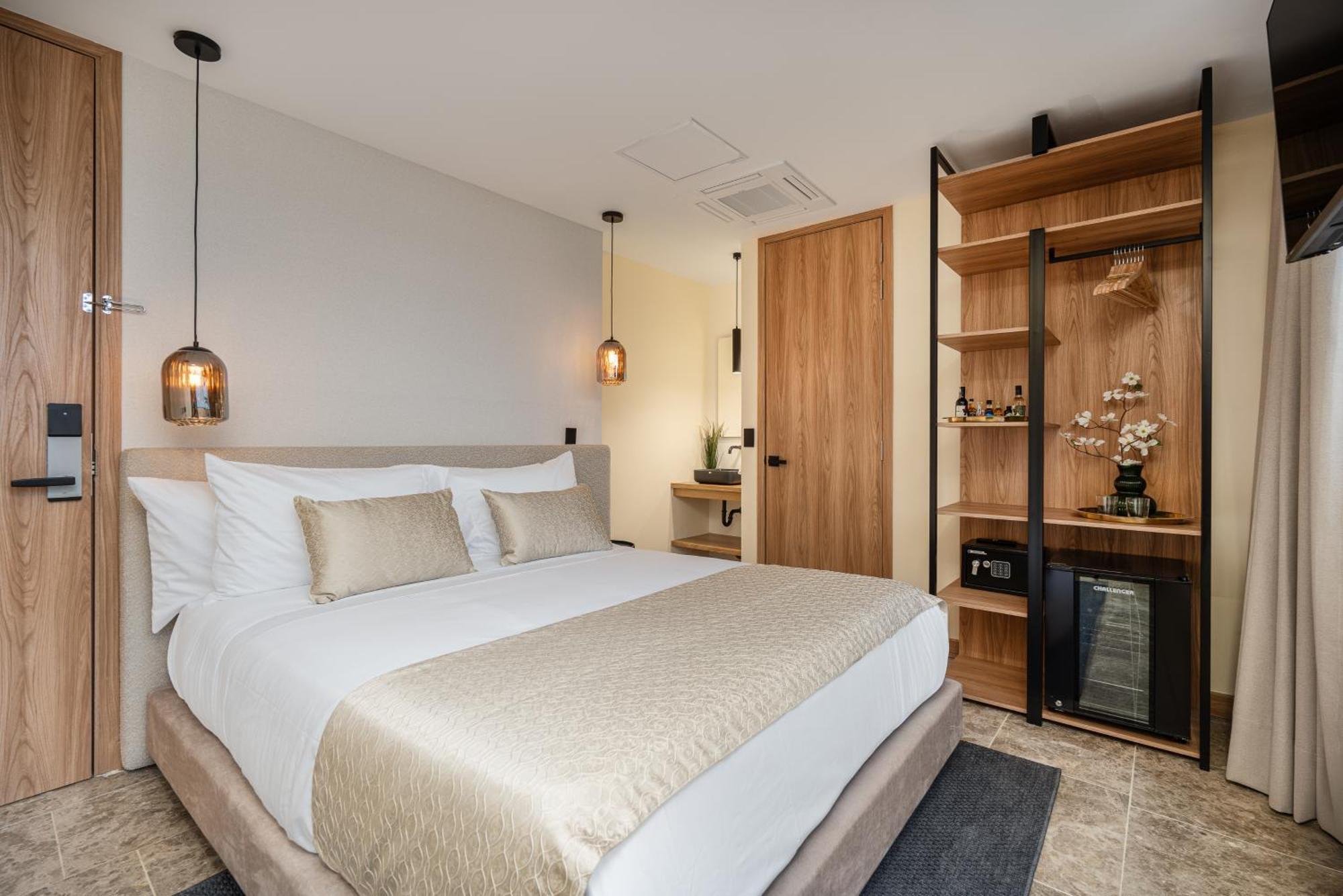Lin Boutique By Housy Host Hotel 4*