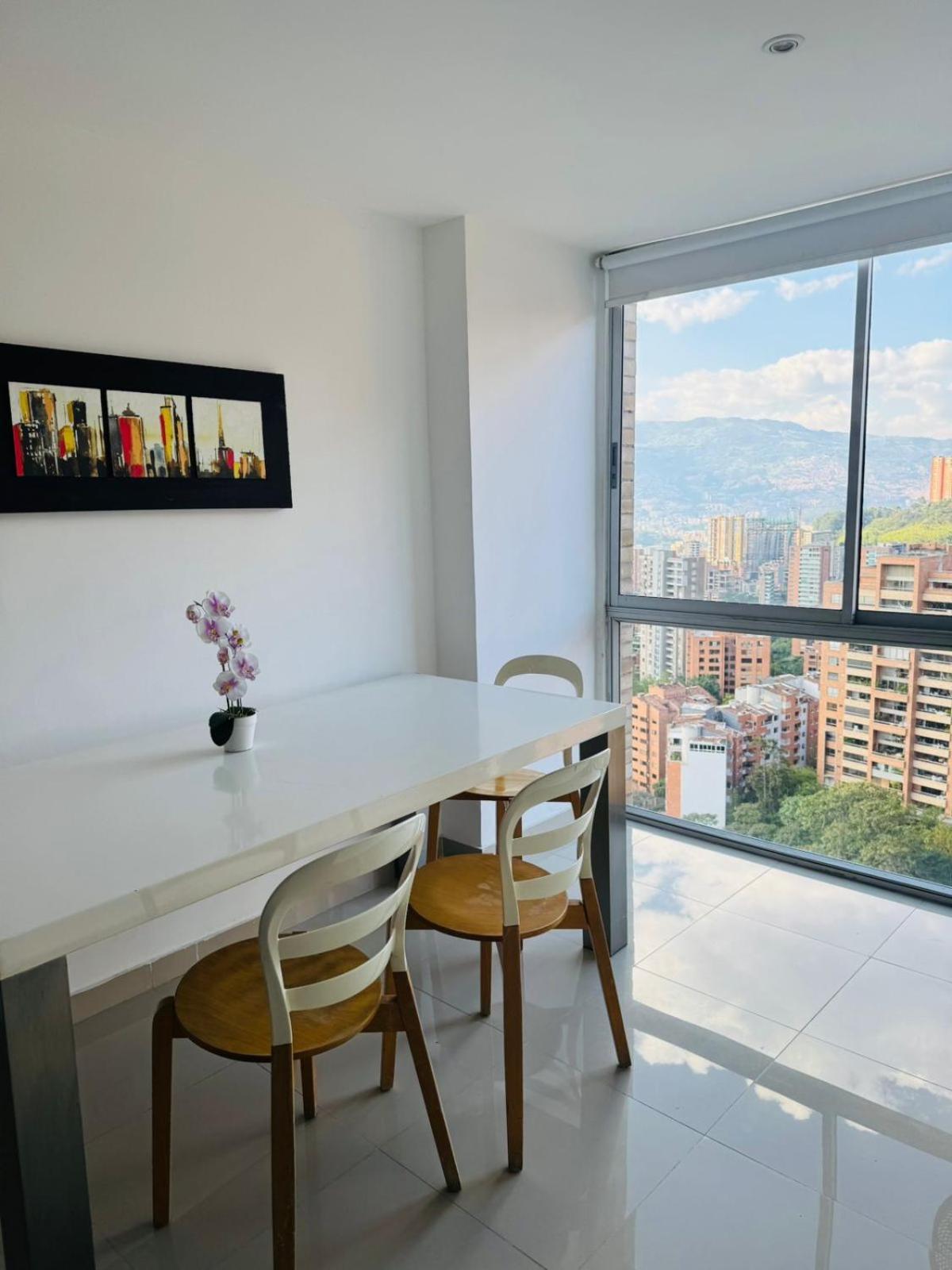 Grandioso Muy Cerca A Provenza 201 * Medellín