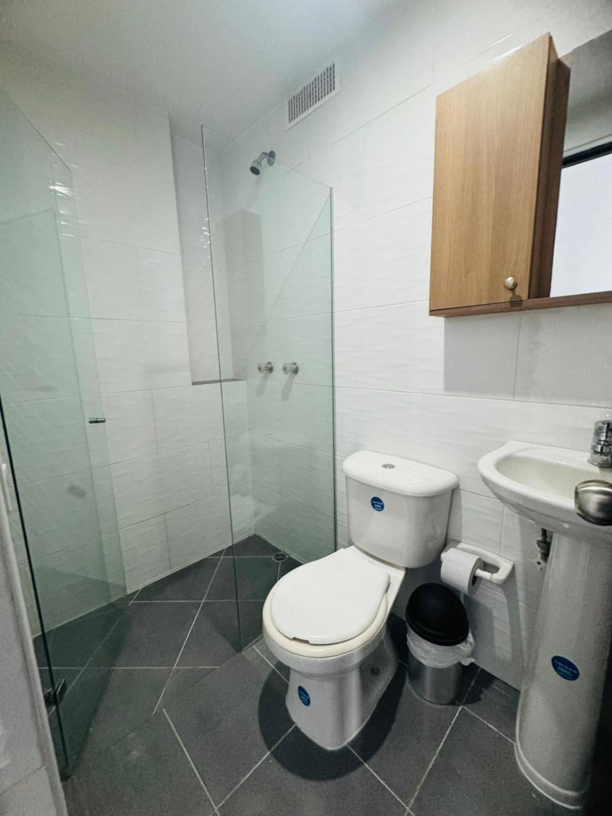 Apartamento Grandioso Muy Cerca A Provenza 201 *