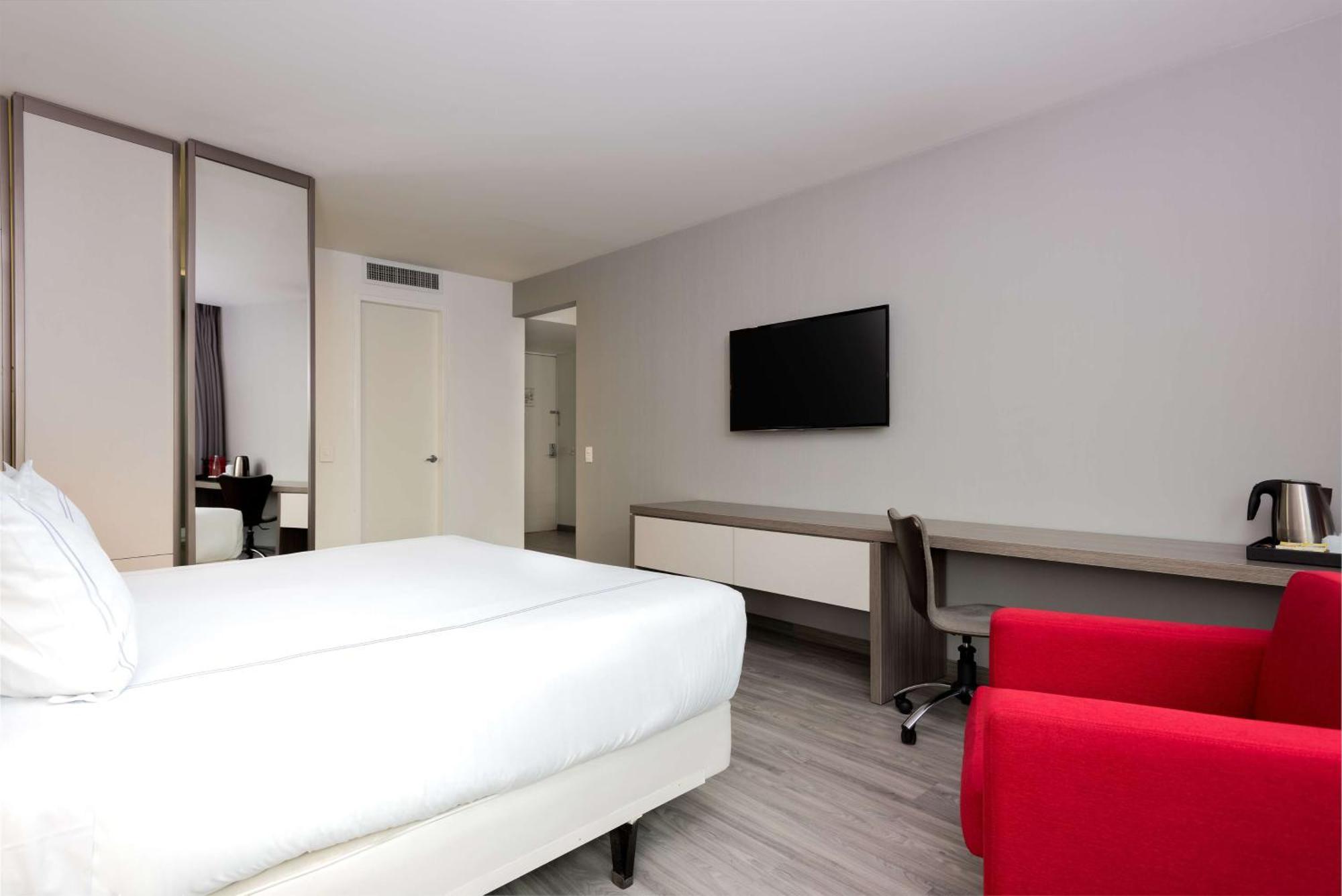 Nh Collection Royal 5* Medellín