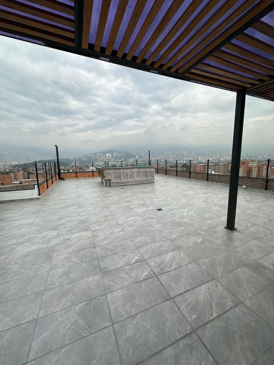 4300 Sqft Luxury Penthouse With Stunning Views