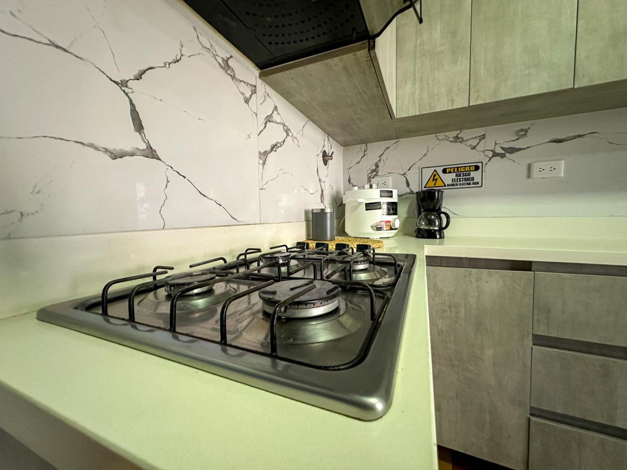 Pensión Casa Encanto, - Habitaciones, Laureles-america Medellín