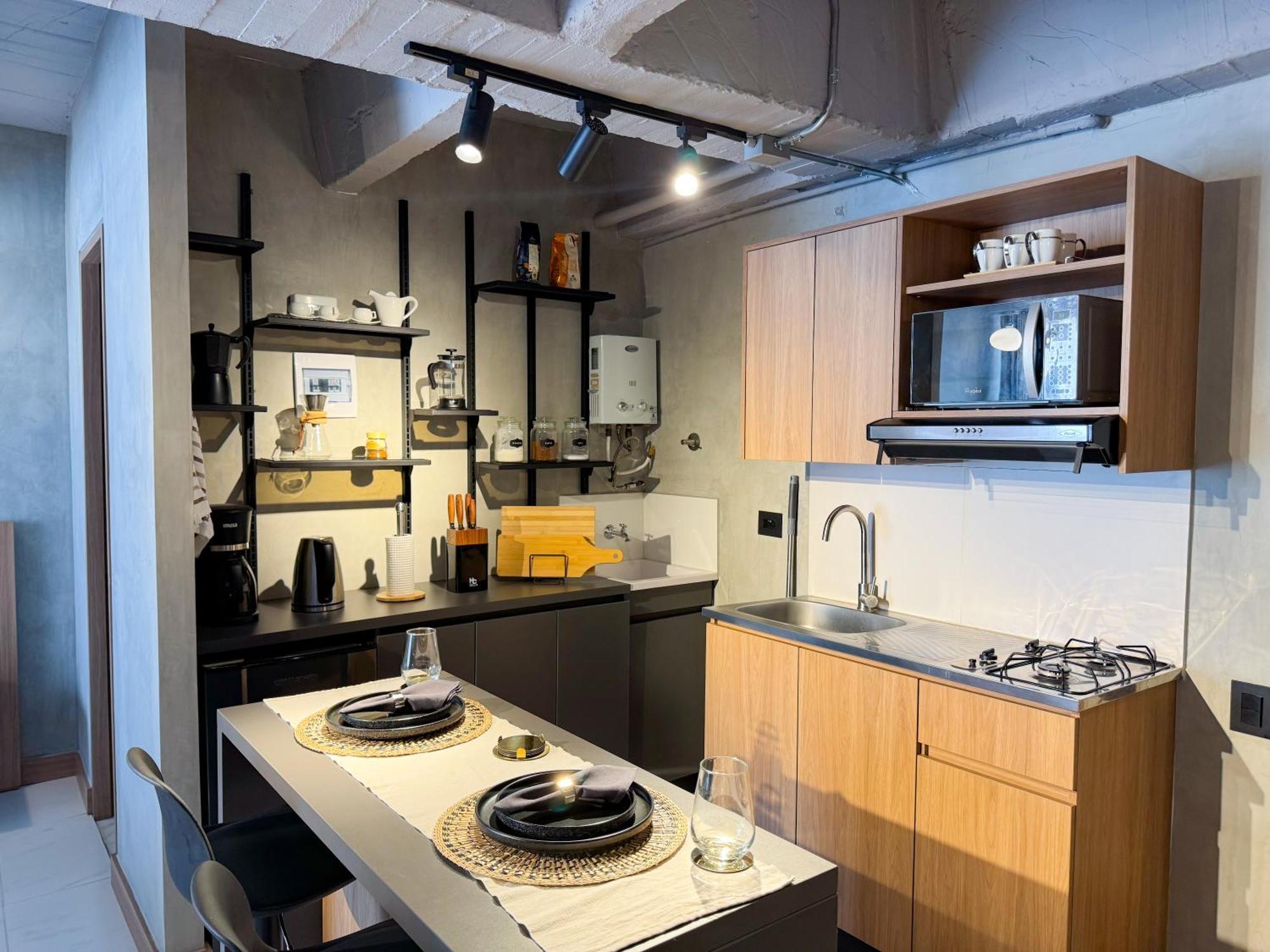 Aparta-estudio Luxury Poblado * Medellín