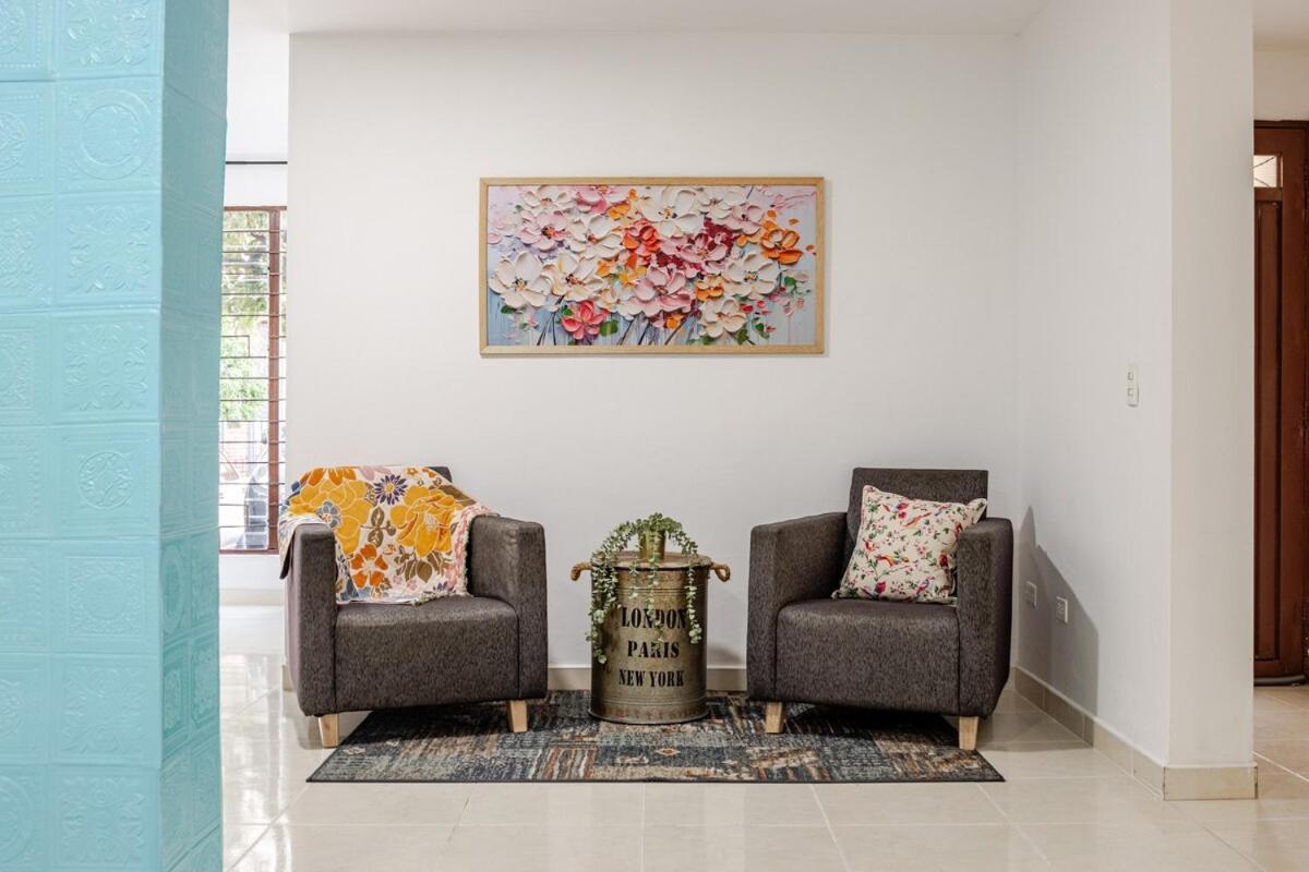 Casa De Flores En * Medellín