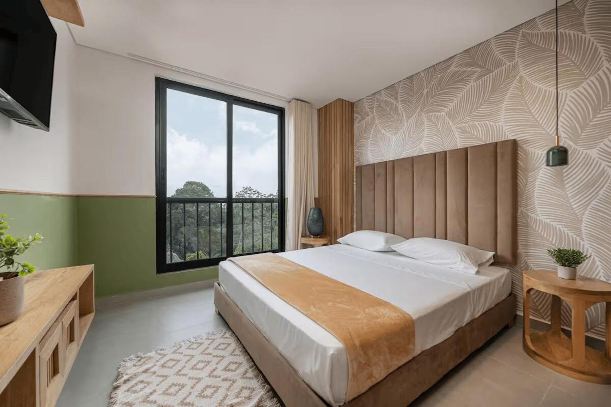 Apartamento Poblado With King Bed And Free Parking 216