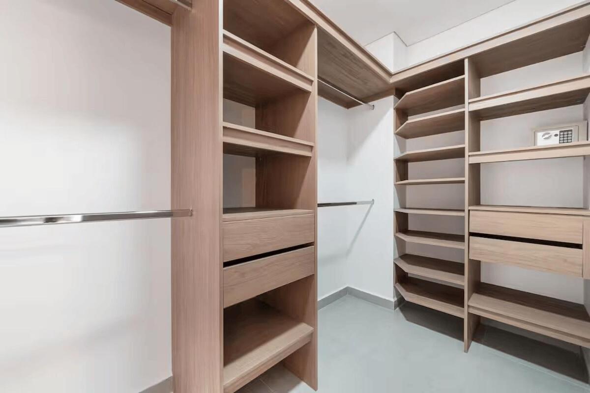 Poblado With King Bed And Free Parking 216