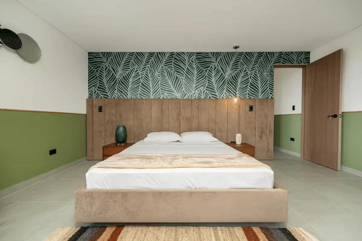 Poblado With King Bed And Free Parking 216 Medellín
