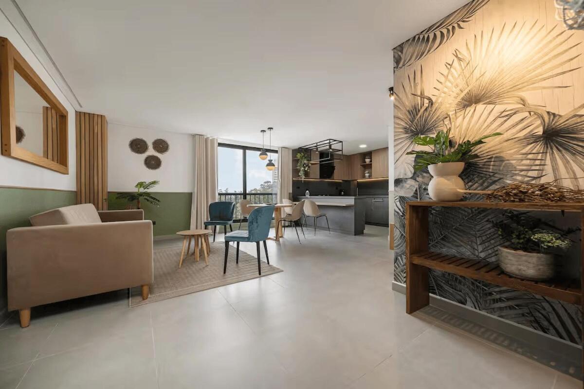 Apartamento Poblado With King Bed And Free Parking 216
