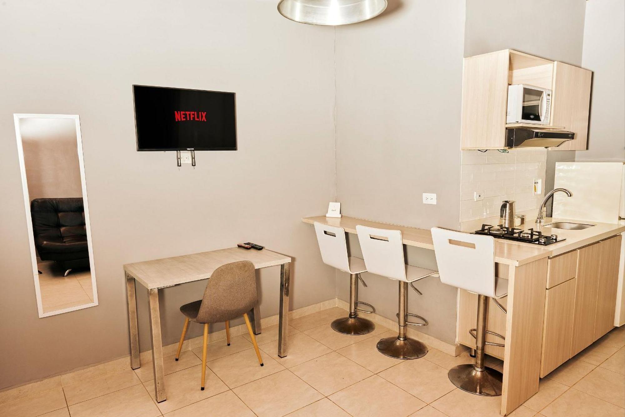 En Zona Rosa De Laureles Apartamento