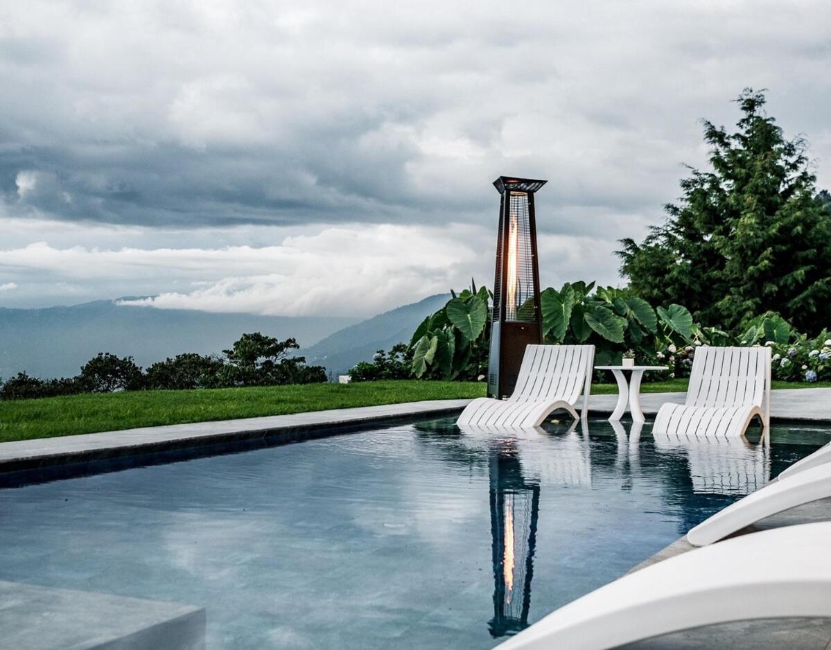Villa Exquisite Retreat In *