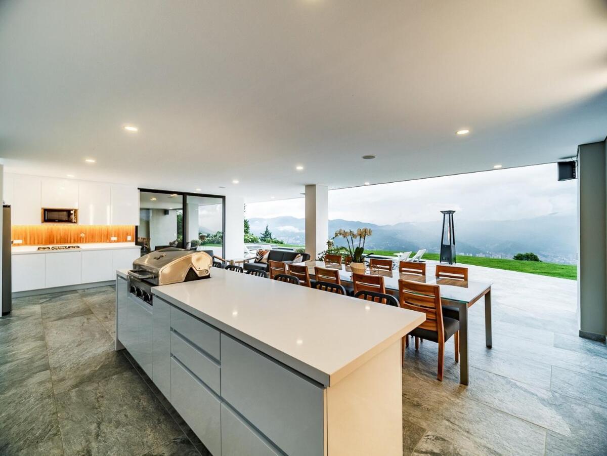 Exquisite Retreat In *