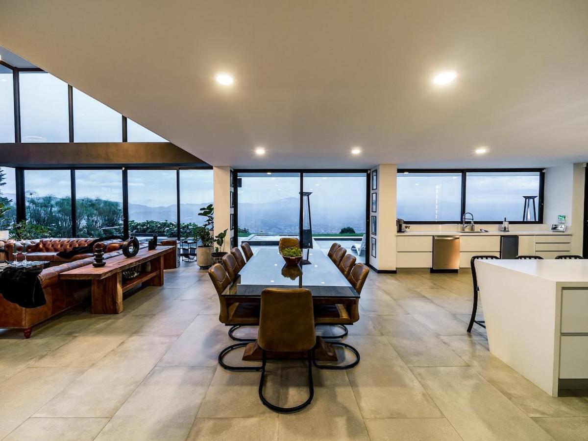Exquisite Retreat In Villa