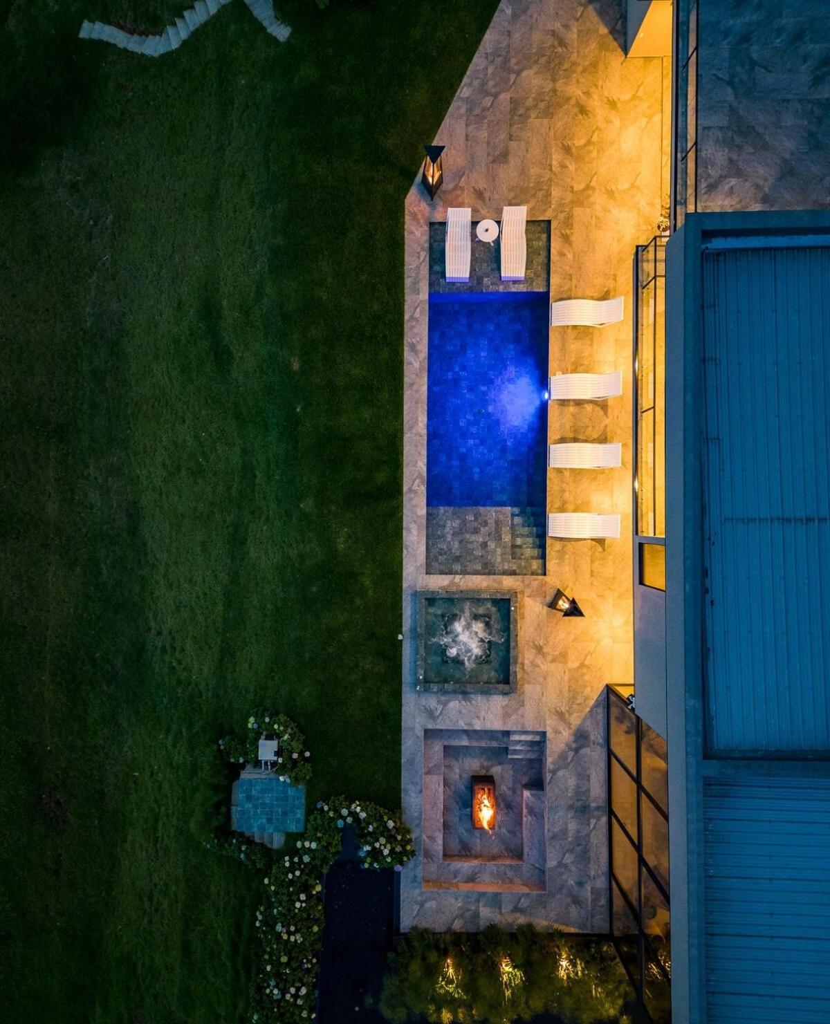 Villa Exquisite Retreat In