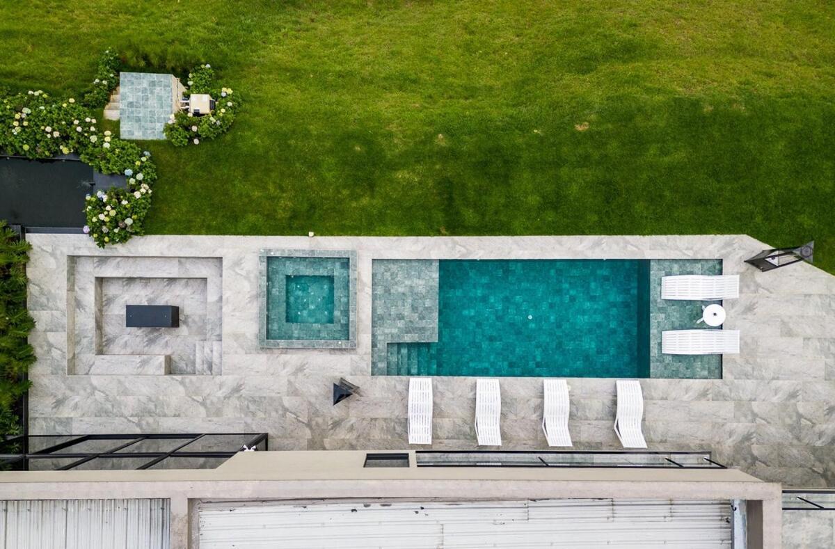 Exquisite Retreat In Villa Medellín