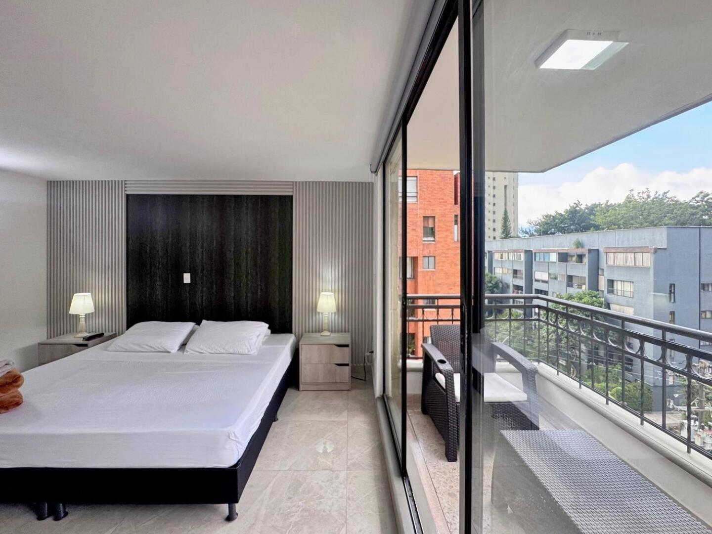 4br 232 M In El Poblado, El Tesoro Сasa de vacaciones *