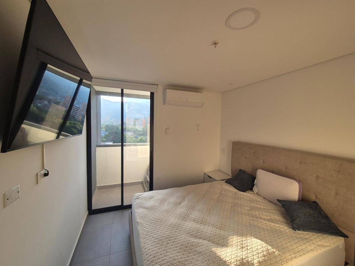 Laureles 11th Floor, Jacuzzi And Ac * Medellín