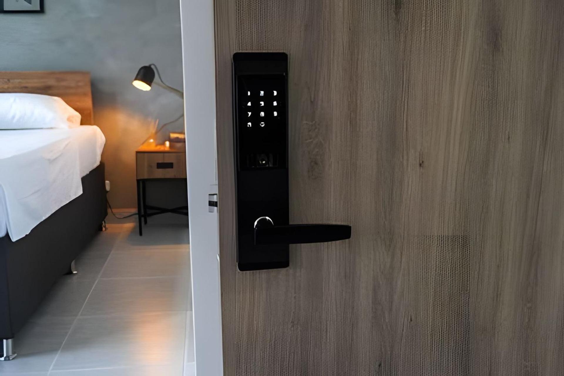 Apartamento Edificio Manzanres - Cerca Al Poblado - Zona Tranquila