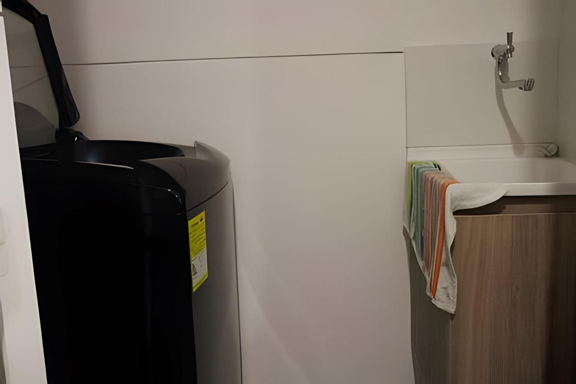 Apartamento Edificio Manzanres - Cerca Al Poblado - Zona Tranquila *