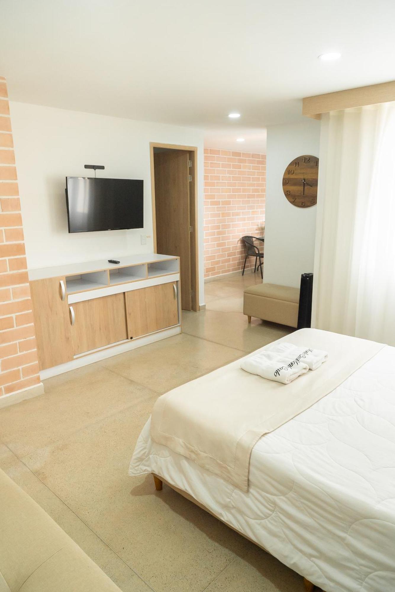 Montecarlo 402 Apartment