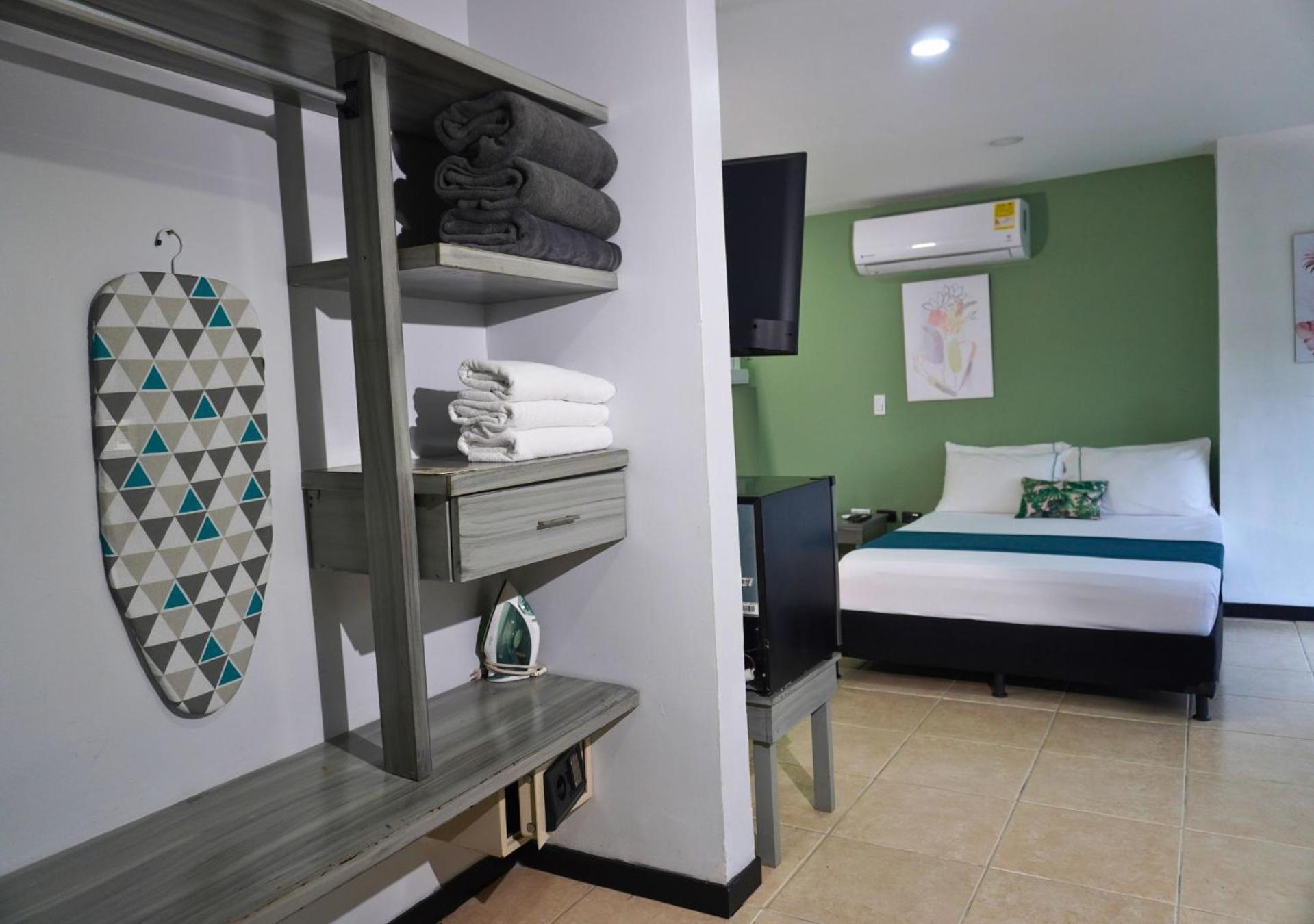 Hotel Greenview By St Medellín