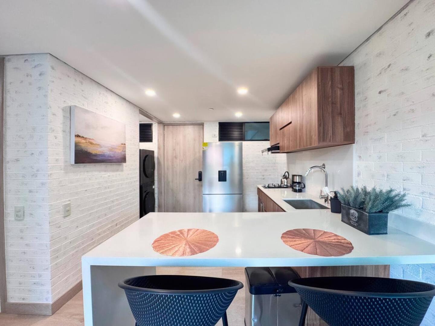 1br Near Unicentro, Upb & 2nd Parque Laureles