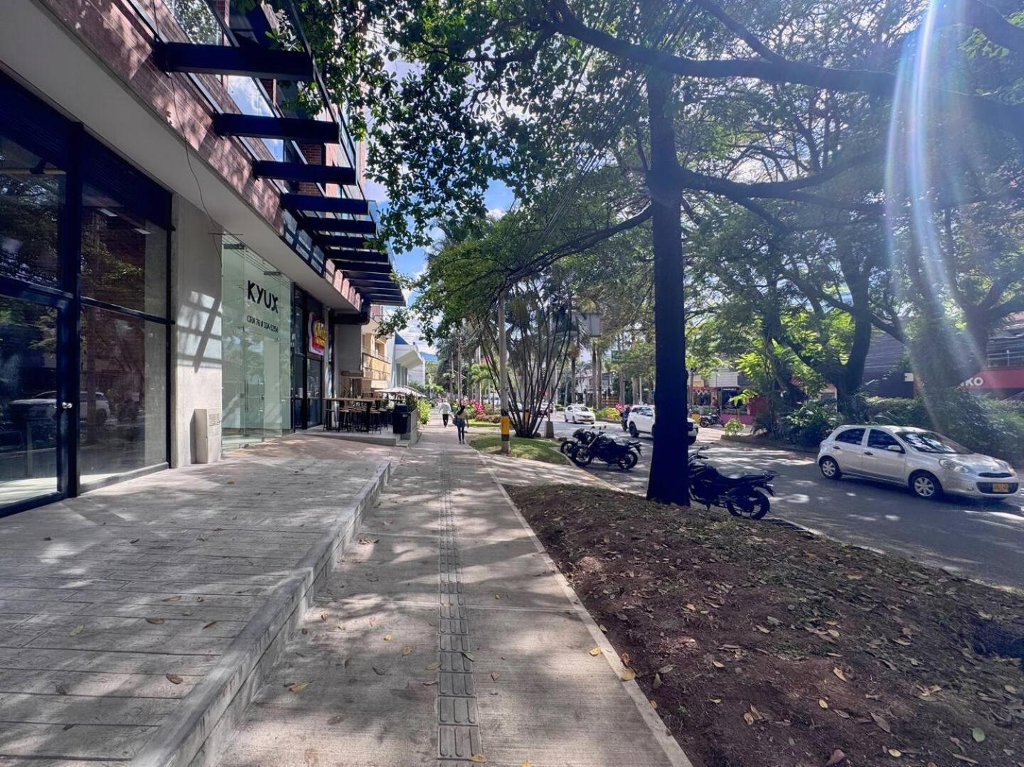 1br Near Unicentro, Upb & 2nd Parque Laureles Medellin