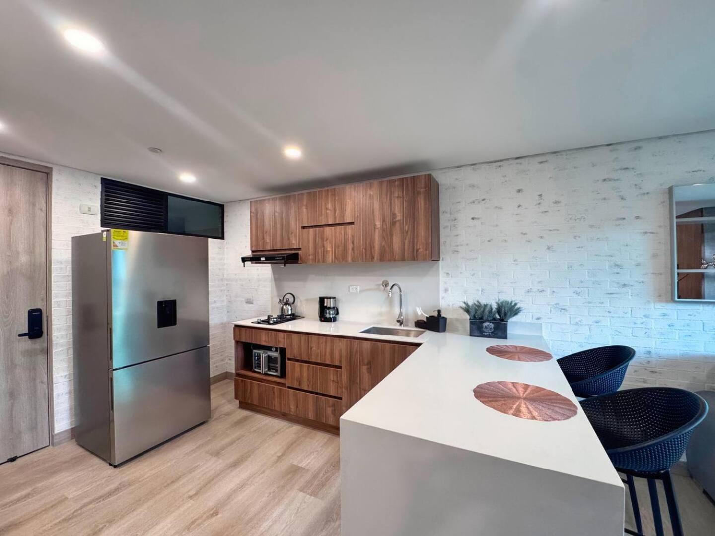 1br Near Unicentro, Upb & 2nd Parque Laureles Apartment Medellin