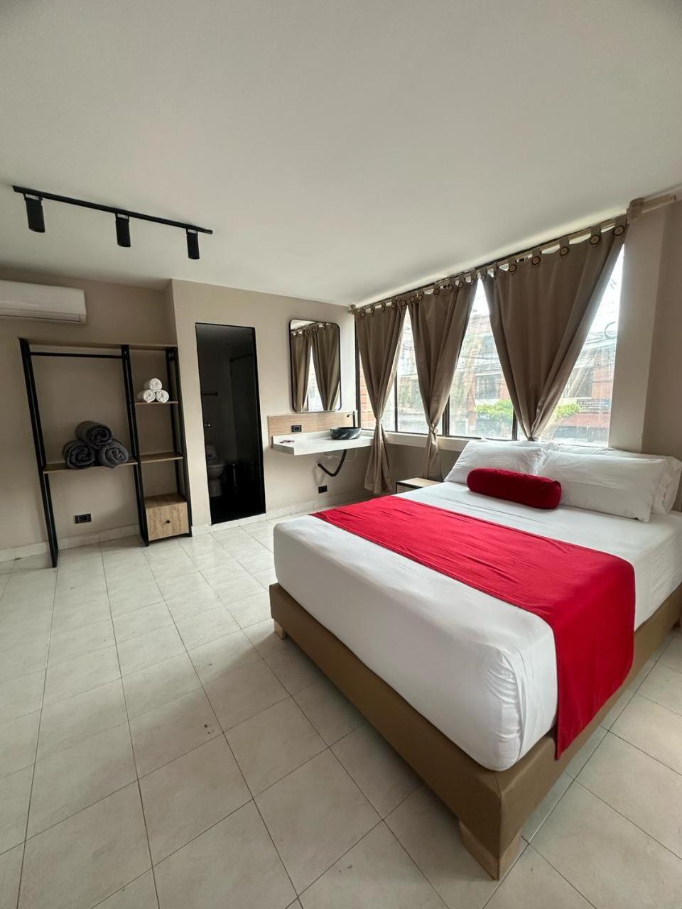 Coral Boutique Hotel 3*
