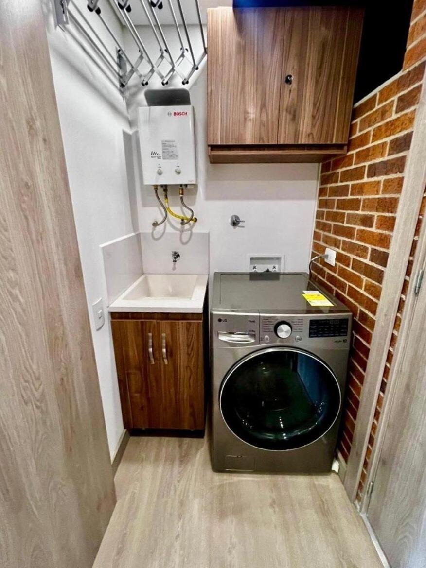 1 Bed W Ac In Laureles *