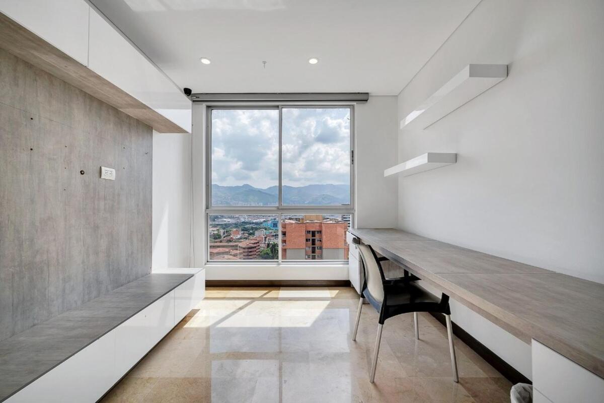 Modern & Spacious Near Provenza Apartamento Medellín