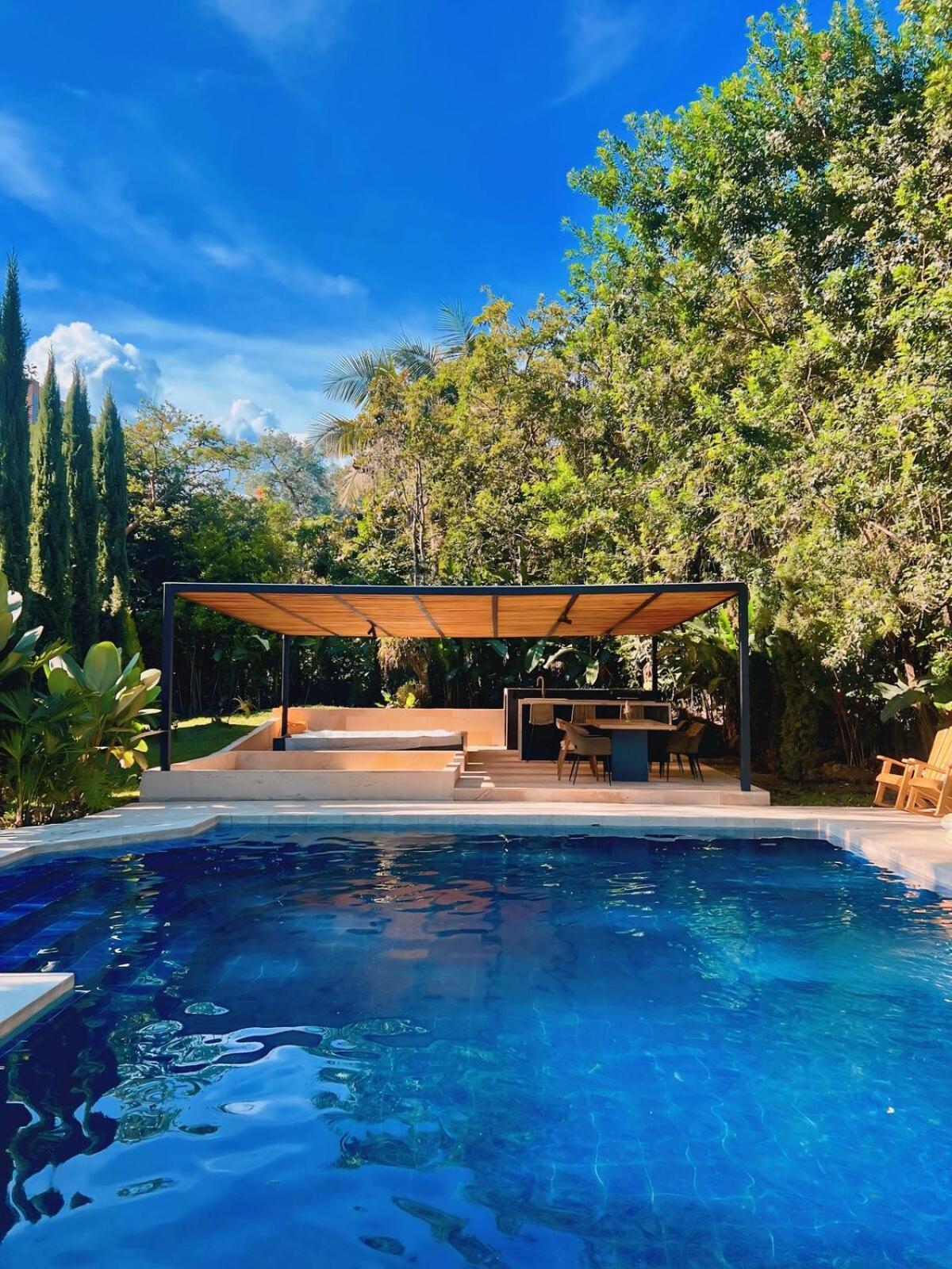 Breathtaking 6br Private Paradise In Poblado Mde *