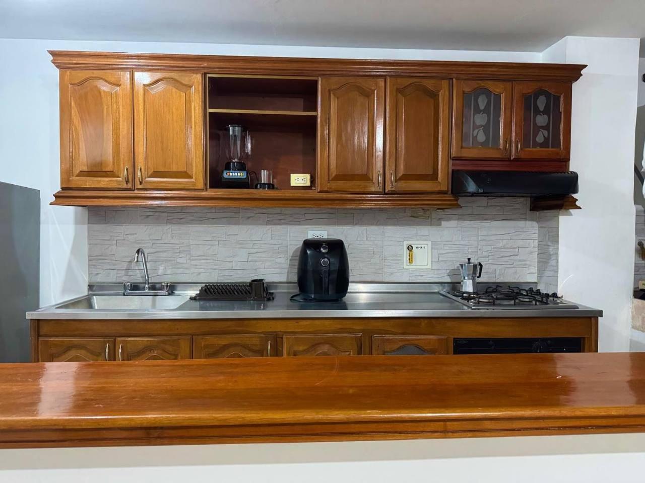 Apartamento Completo-balcon Laureles-estadio Hasta 6 Personas