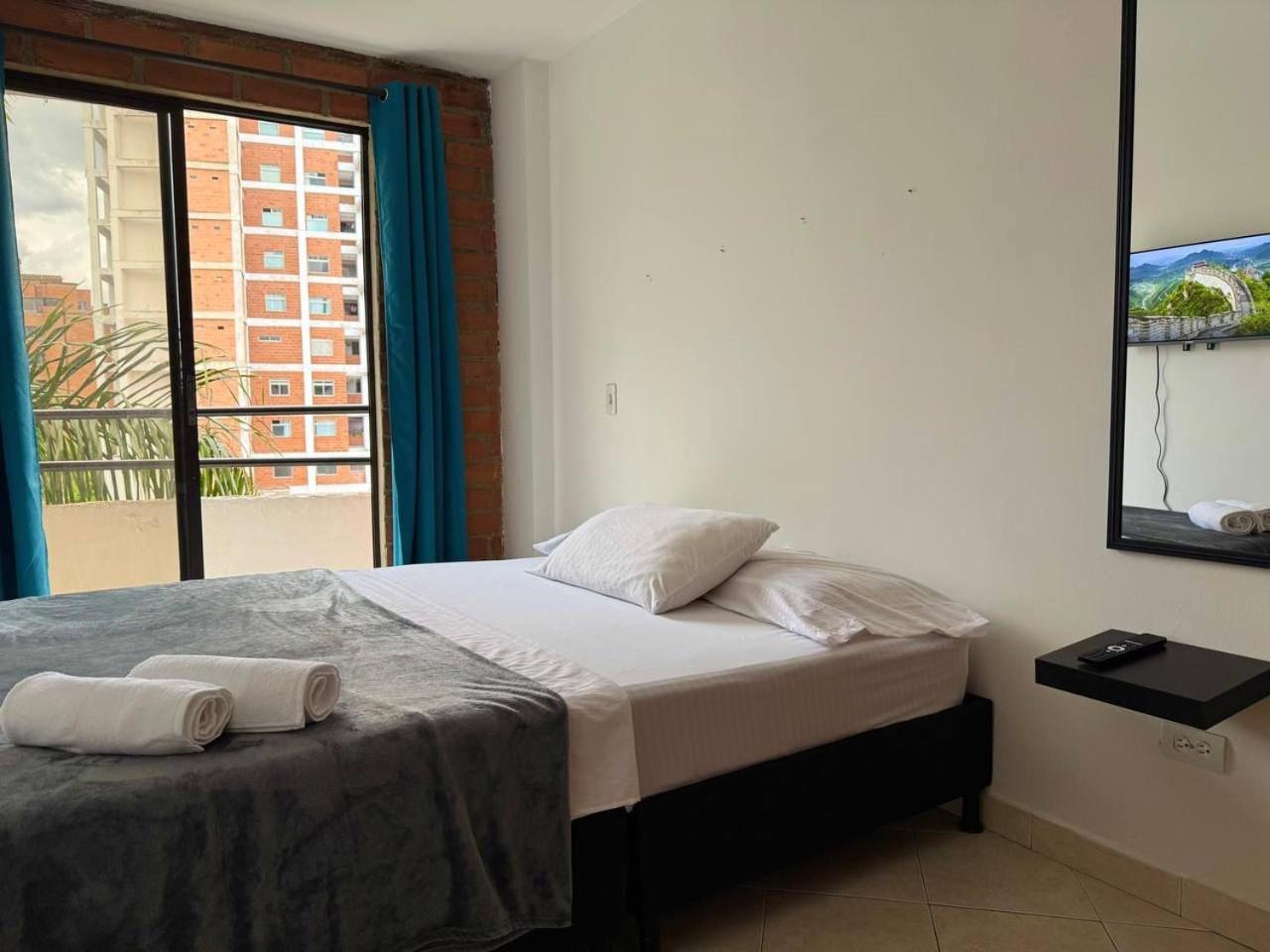Completo-balcon Laureles-estadio Hasta 6 Personas Apartamento Medellín