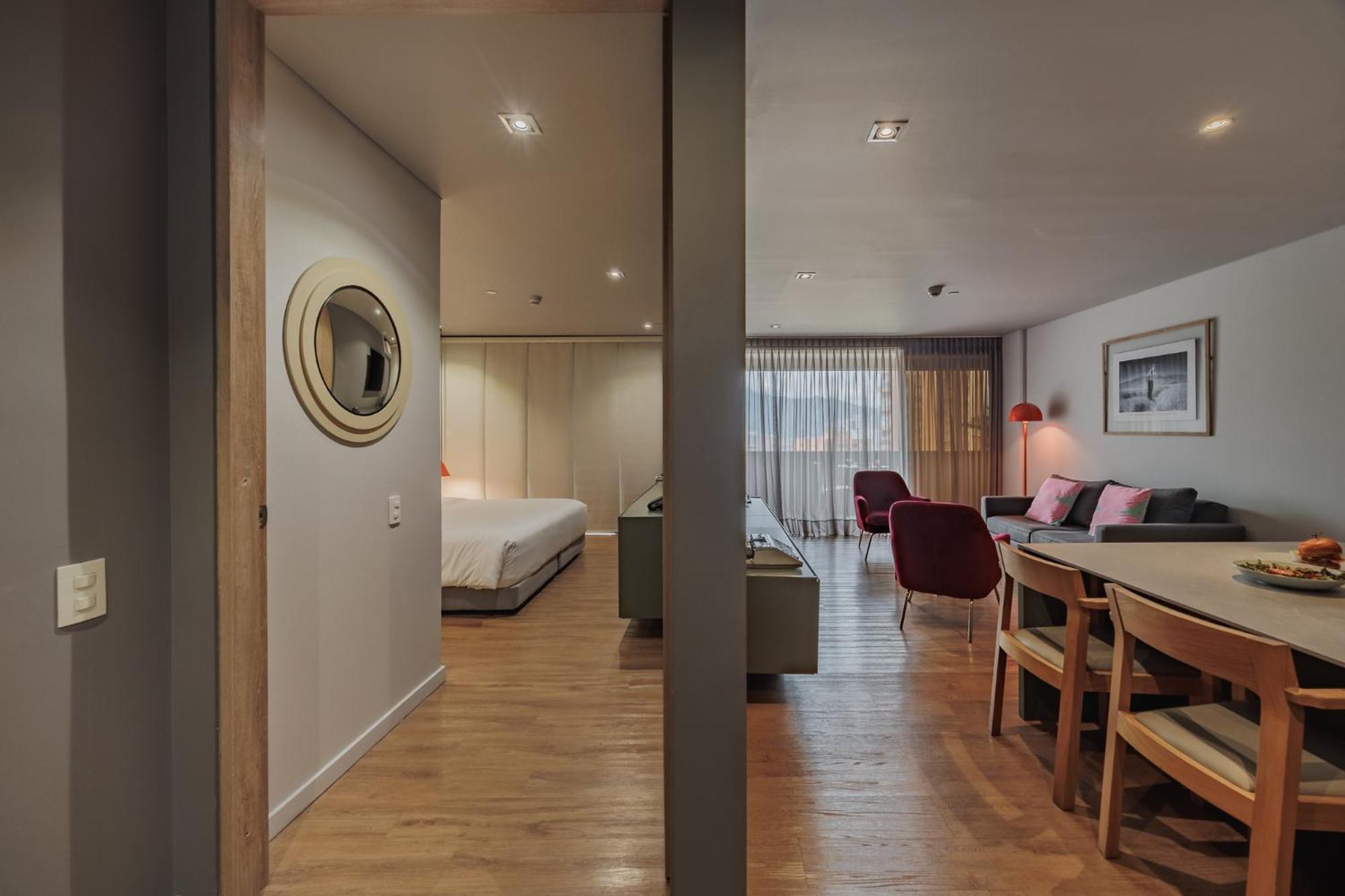 Hotel Versus 5*