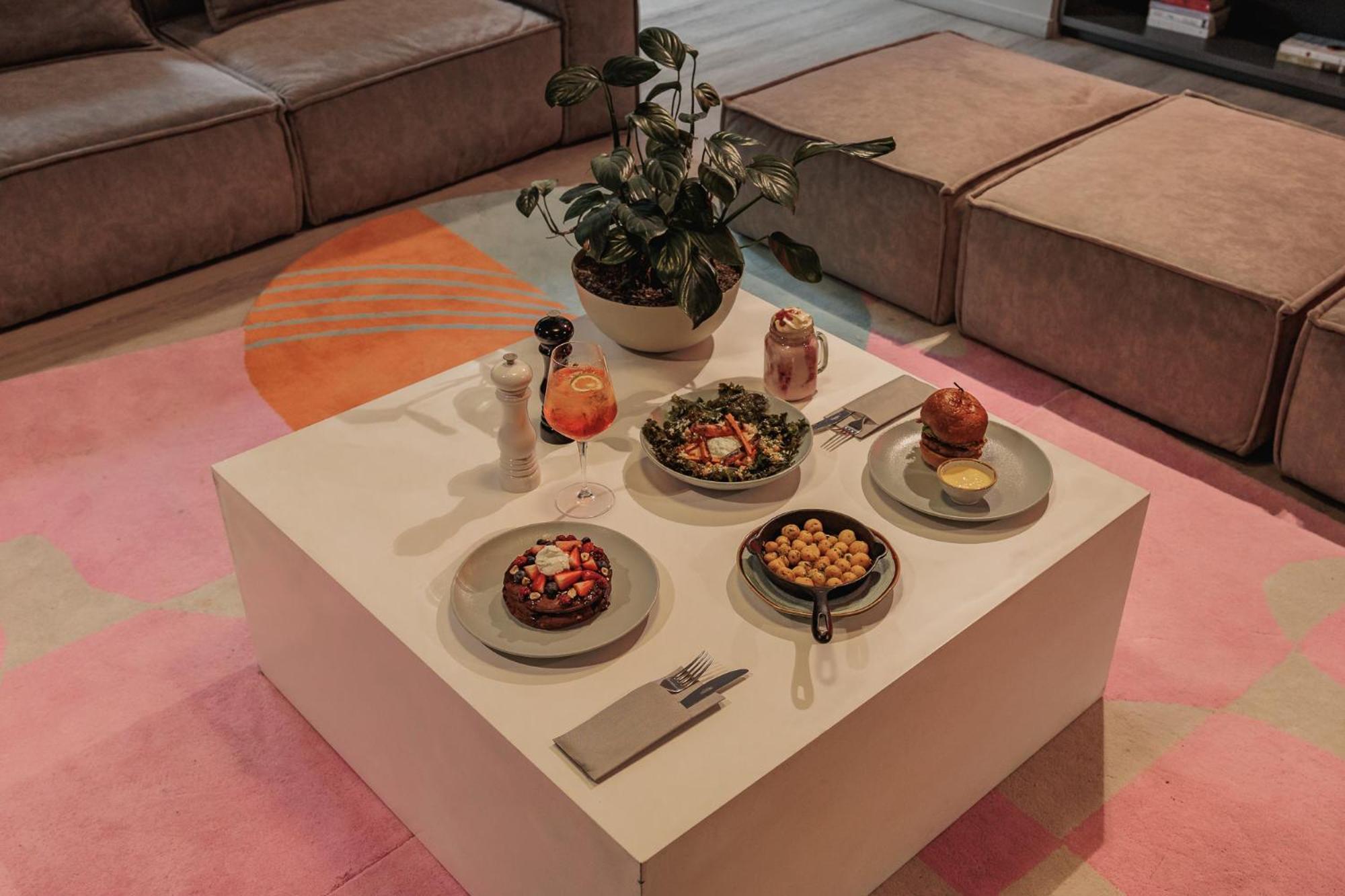 Versus 5* Medellín