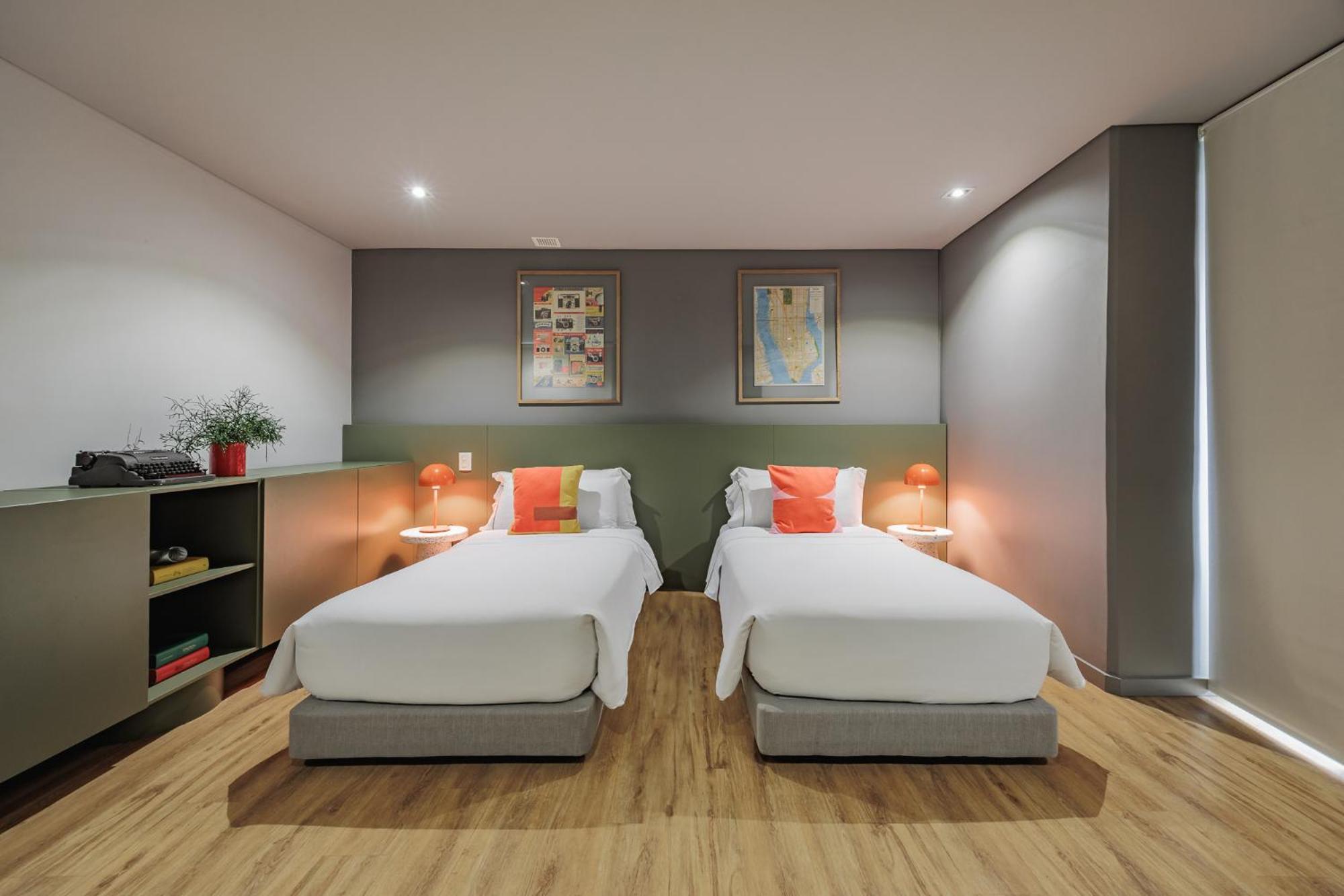Hotel Versus Medellín