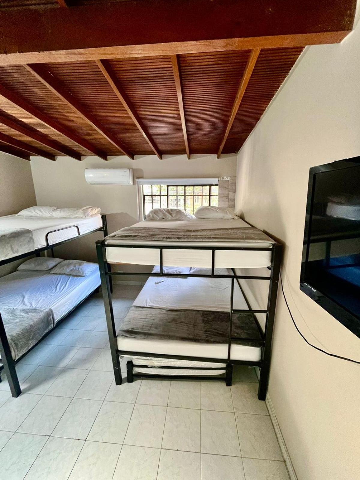 Apartamento Amoblada Sector Laureles Hasta 8 Personas Hab 4