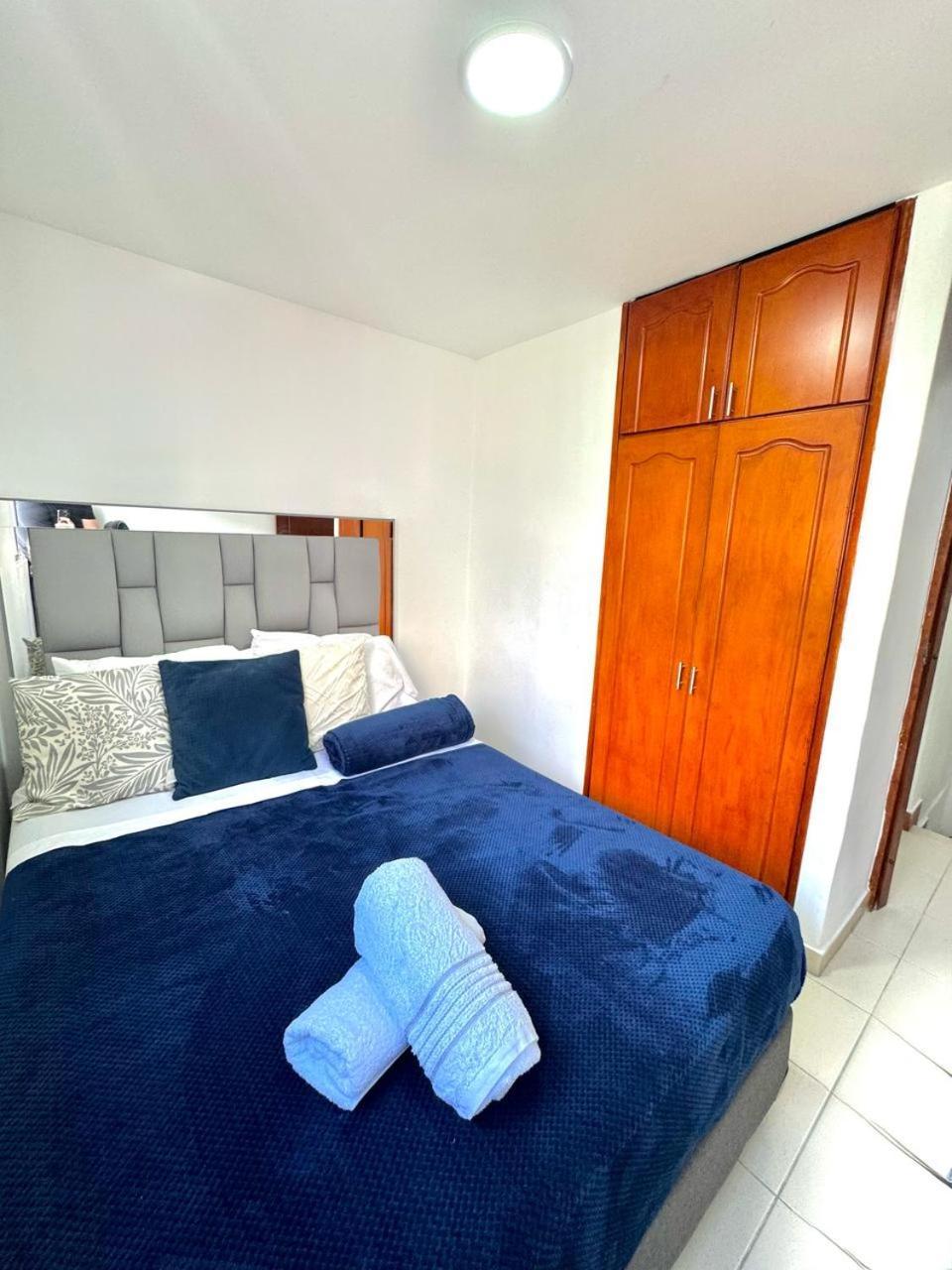 Zona Rosa De Medellin, Ubicacion Cerca De Centros Comerciales Y Tranvia Del Metro Ba Apartamento *