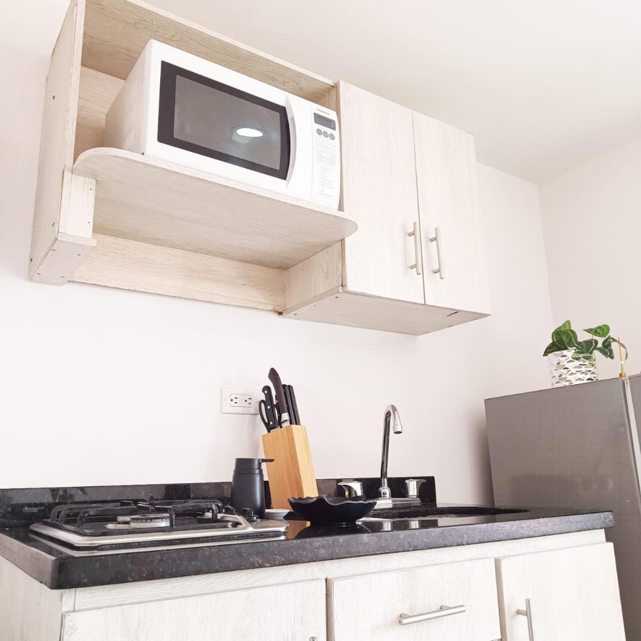 Apartamento El Poblado 207 Apartasuite 1 A 5 Personas *