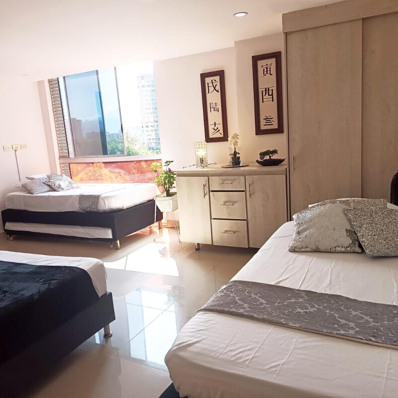 El Poblado 207 Apartasuite 1 A 5 Personas