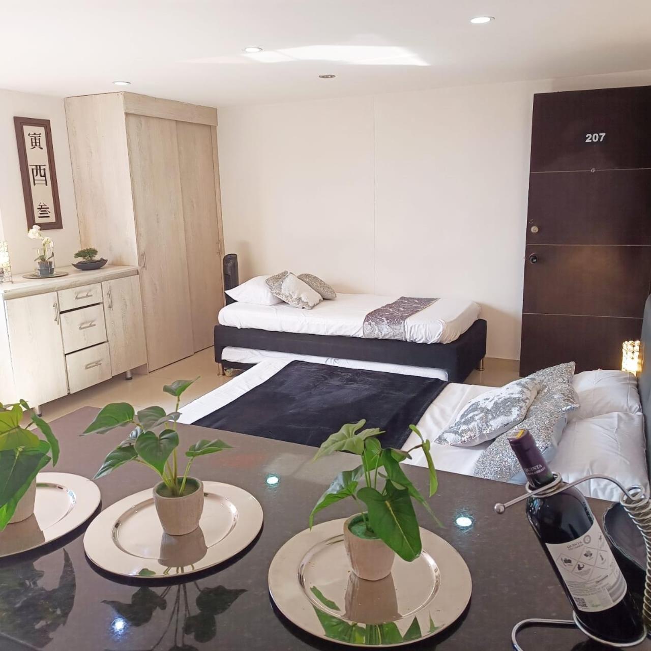 El Poblado 207 Apartasuite 1 A 5 Personas * Medellín