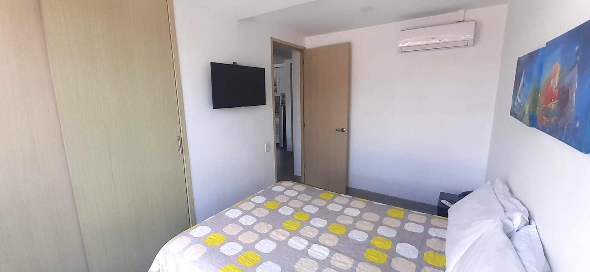 Mingle With The Beautiful Paisas, Perfect Location Apartamento *