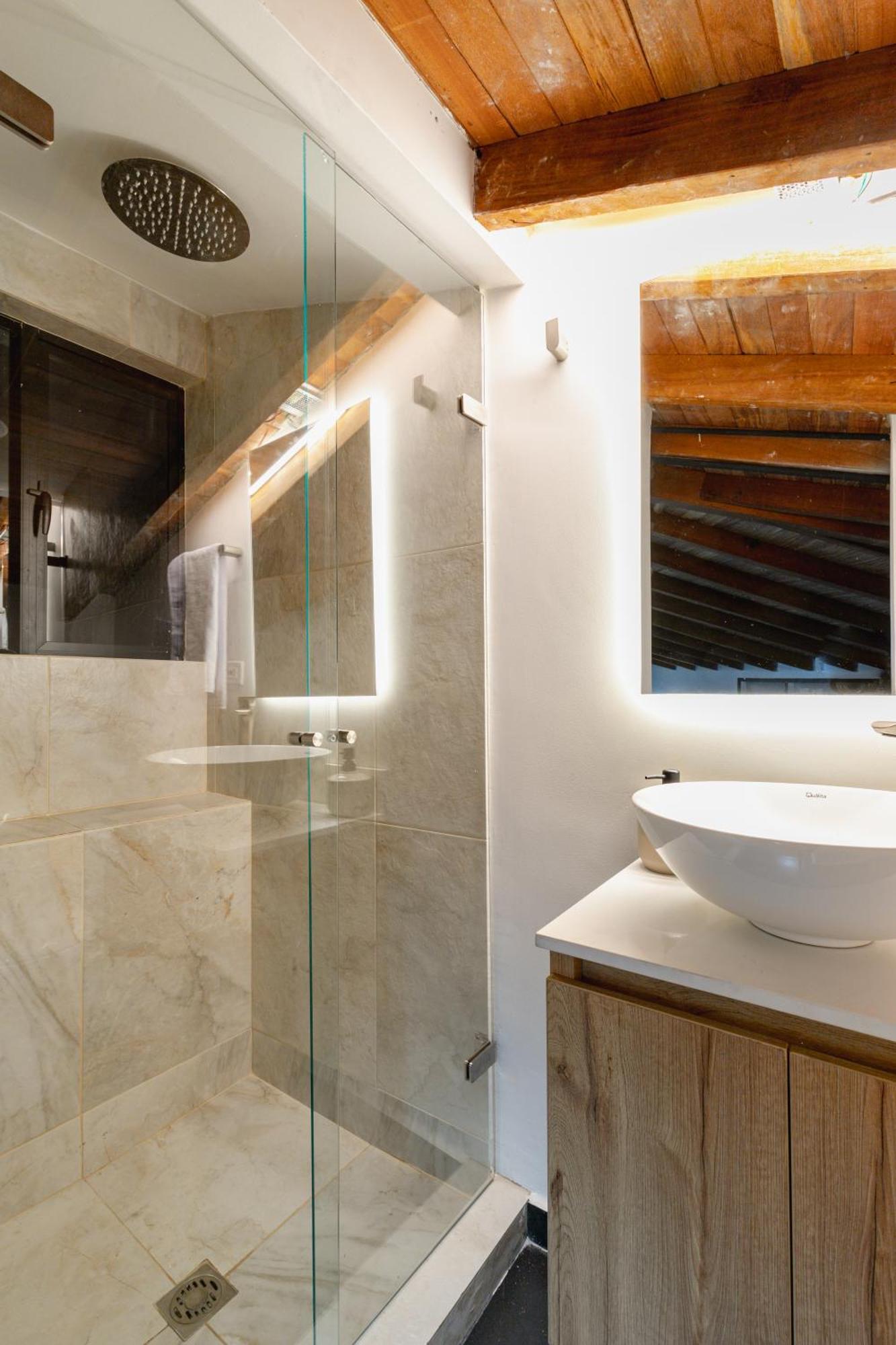 Apartamento B3 4br Poblado Penthouse Wit Ac And Jacuzzi *
