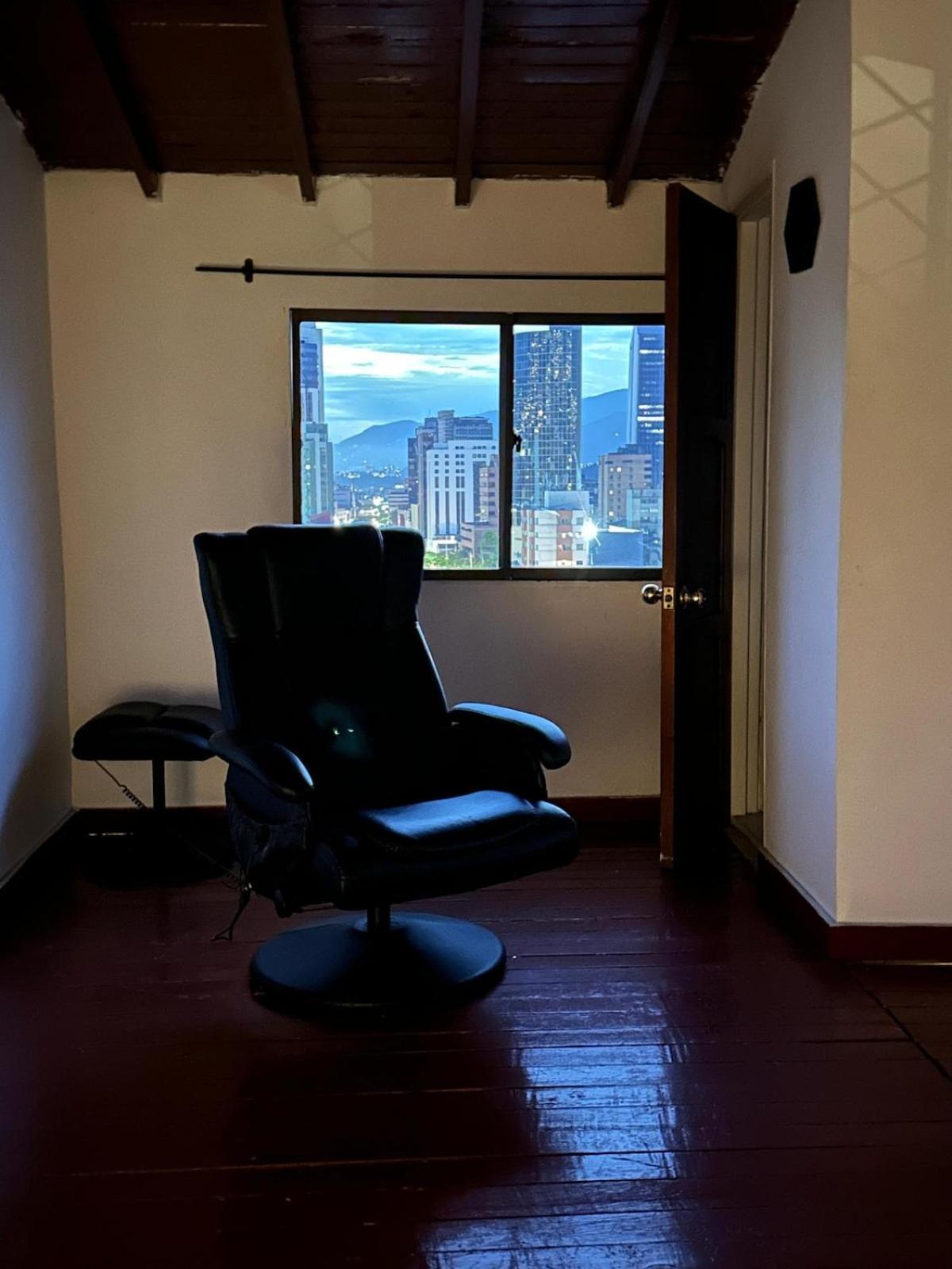 Apto Con Vista En Cultural De Apartamento Medellín