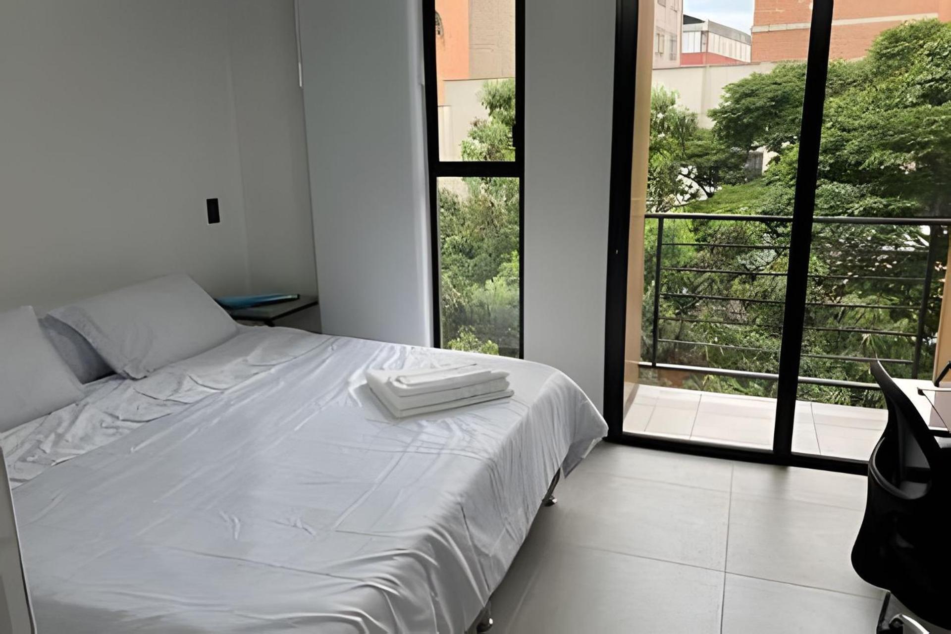 Apartamento Luxury En Laureles-la 70 C/balcon Medellín